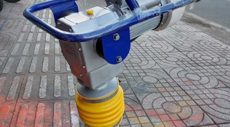 Máy đầm cóc chạy điện