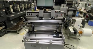 Máy dán bản in flexo