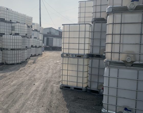 thùng nhựa 1000 lít cũ