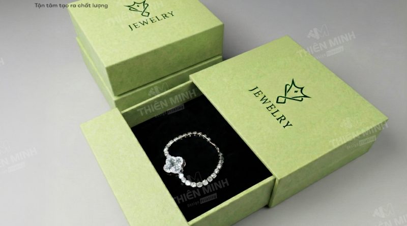 in hộp đựng quà