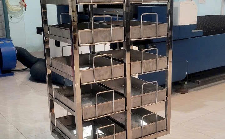 Kệ inox có bánh xe đẩy